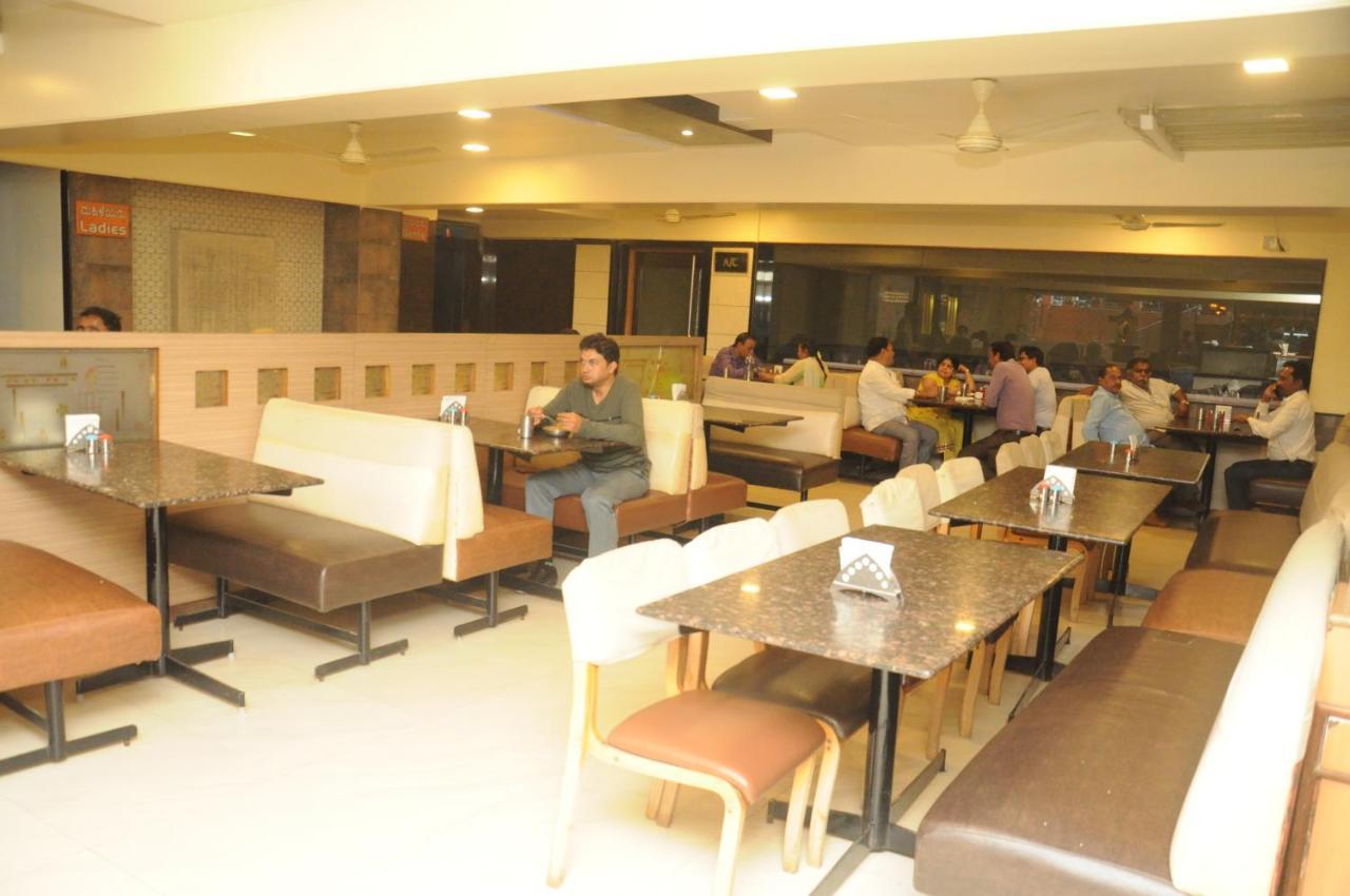 Suvarna Regency Hassan Exterior photo